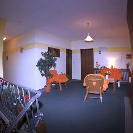 Zum Lowen Hotel Weiterstadt Eksteriør bilde