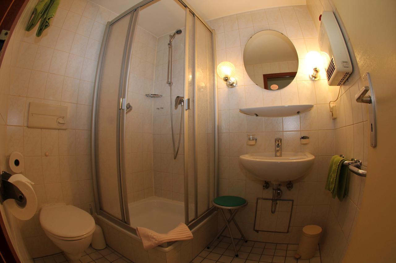 Zum Lowen Hotel Weiterstadt Eksteriør bilde