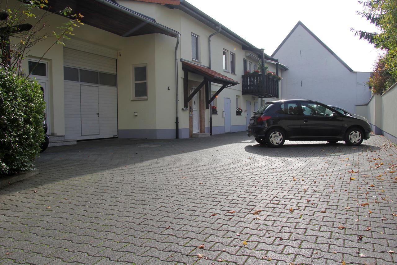 Zum Lowen Hotel Weiterstadt Eksteriør bilde